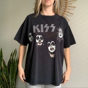 Vintage Kiss T-Shirt
